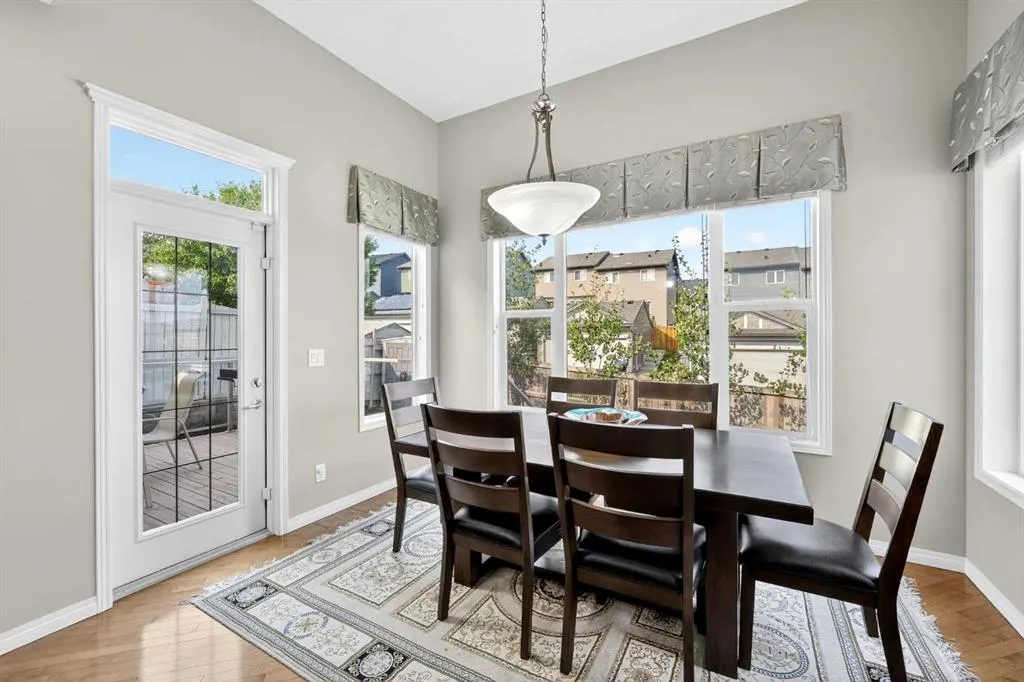 64 Panatella Manor NW
