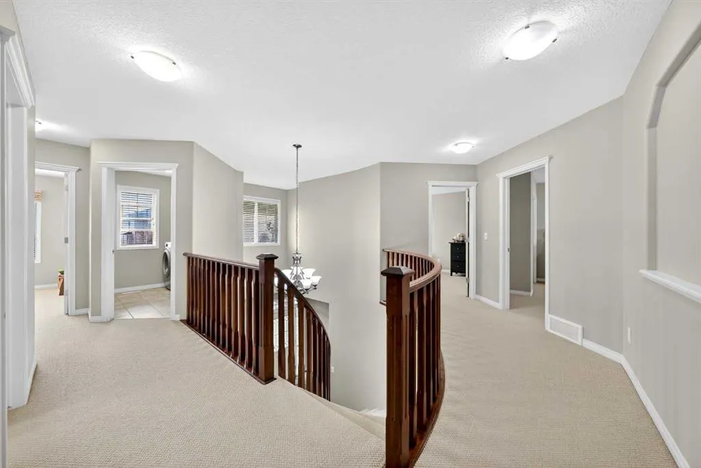 64 Panatella Manor NW