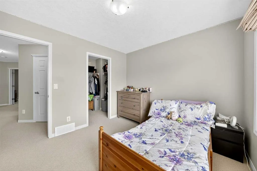 64 Panatella Manor NW