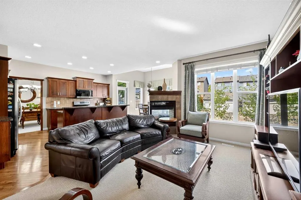 64 Panatella Manor NW