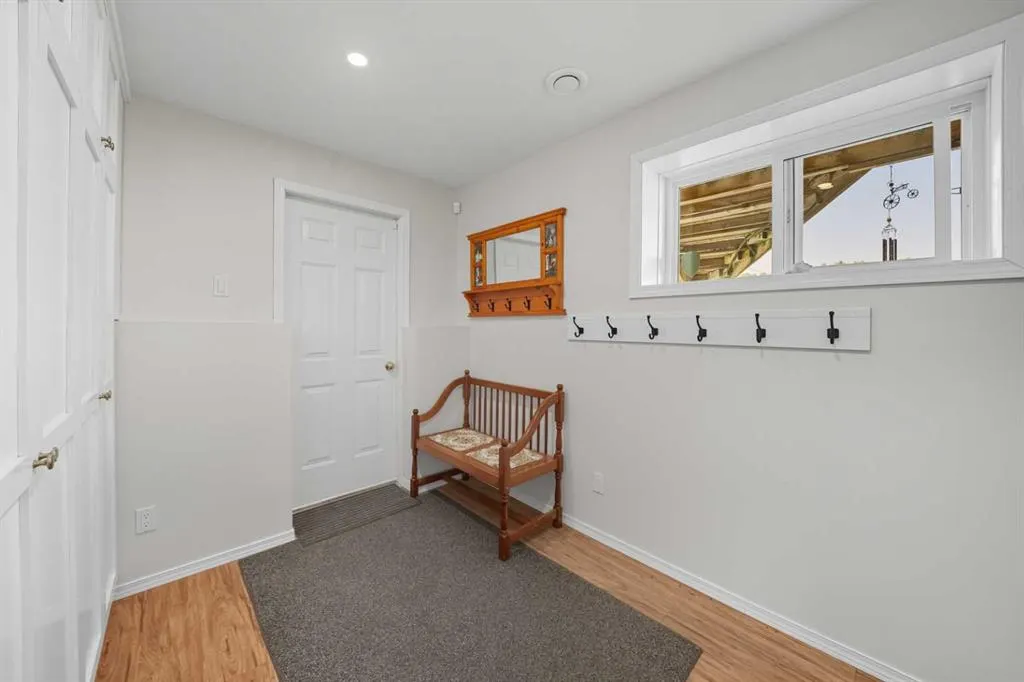 390050 RANGE ROAD 8-4