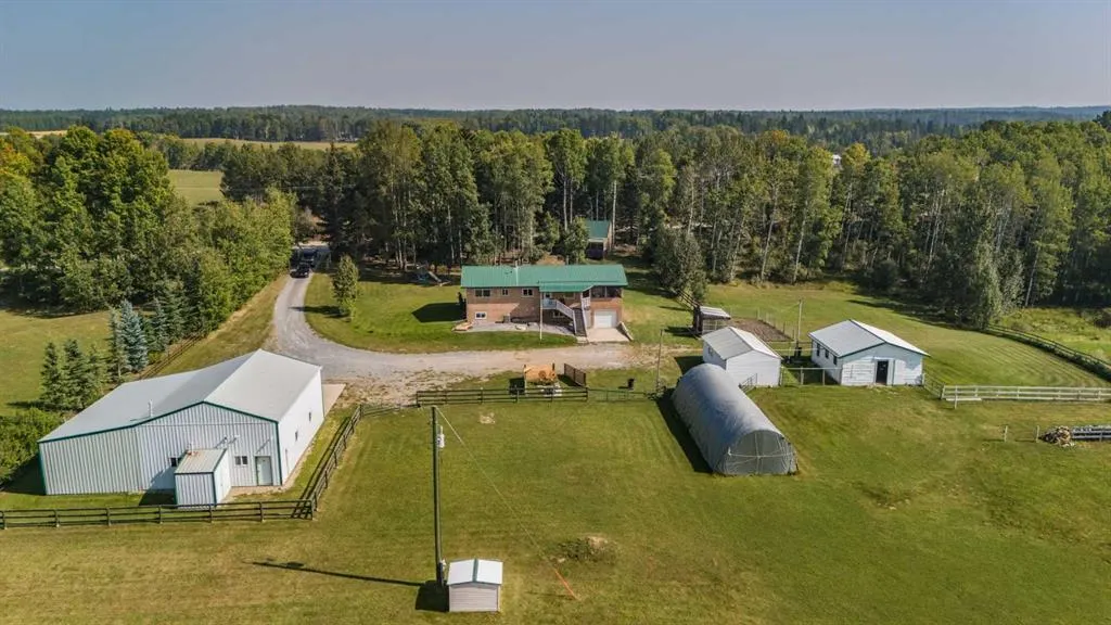 390050 RANGE ROAD 8-4