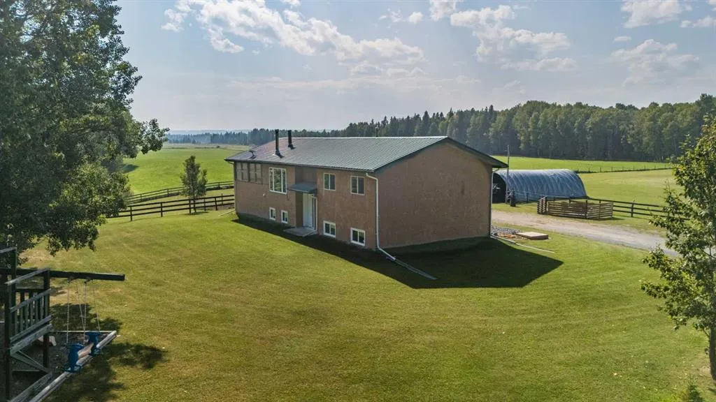 390050 RANGE ROAD 8-4
