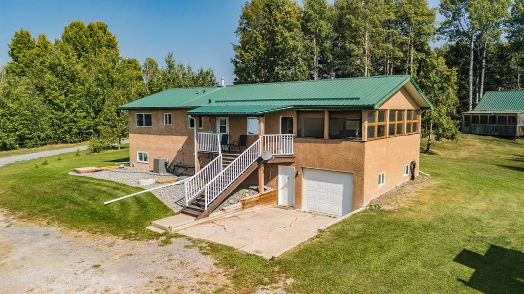 390050 RANGE ROAD 8-4