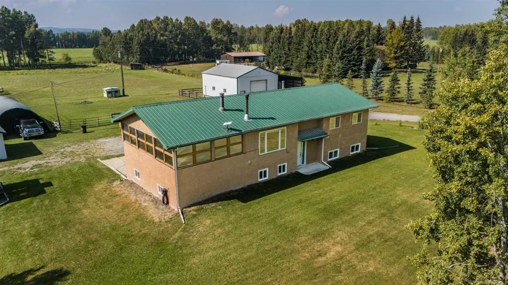 390050 RANGE ROAD 8-4