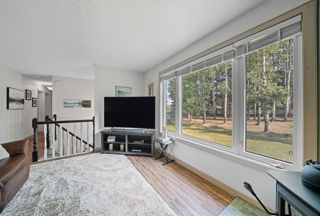 390050 RANGE ROAD 8-4