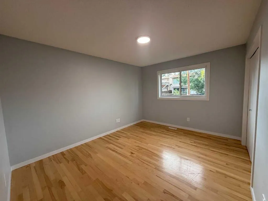 40 Millrise Drive SW