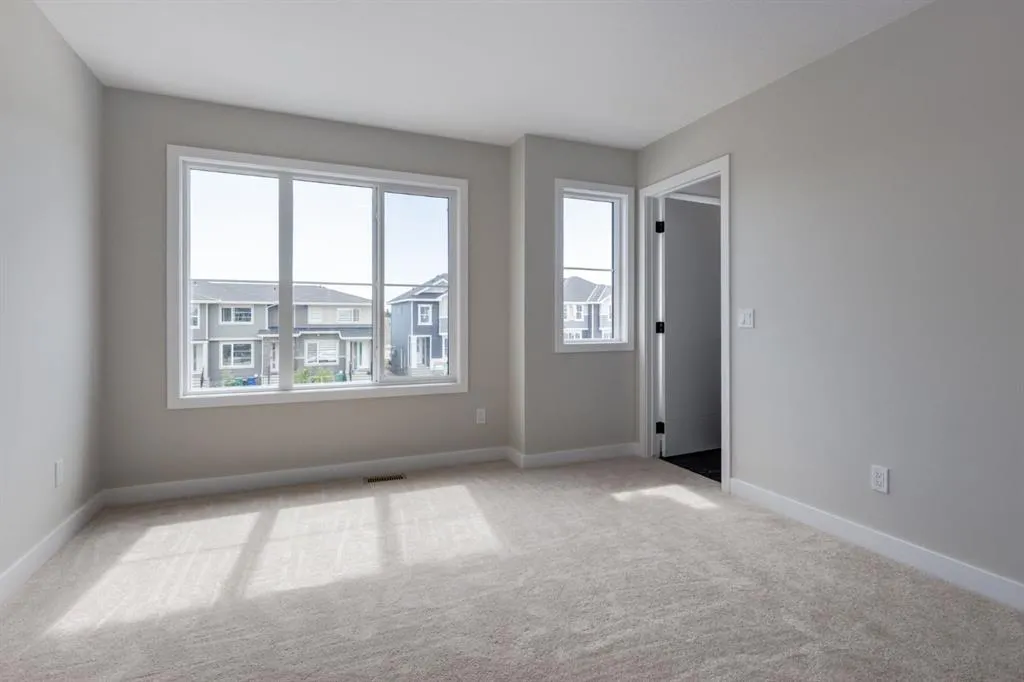 307 Sora Terrace SE