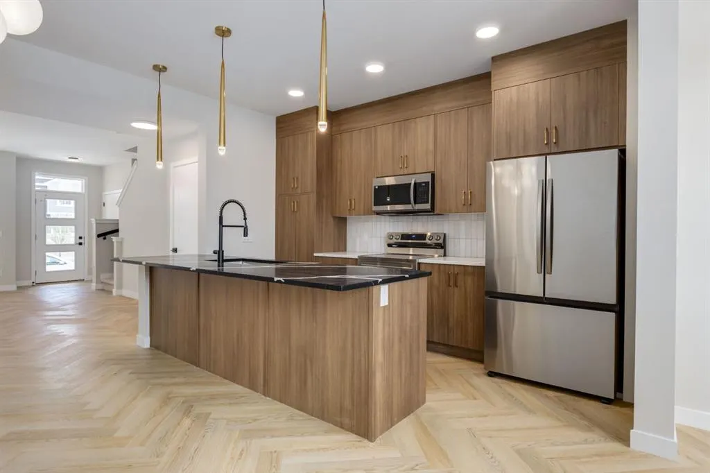 307 Sora Terrace SE