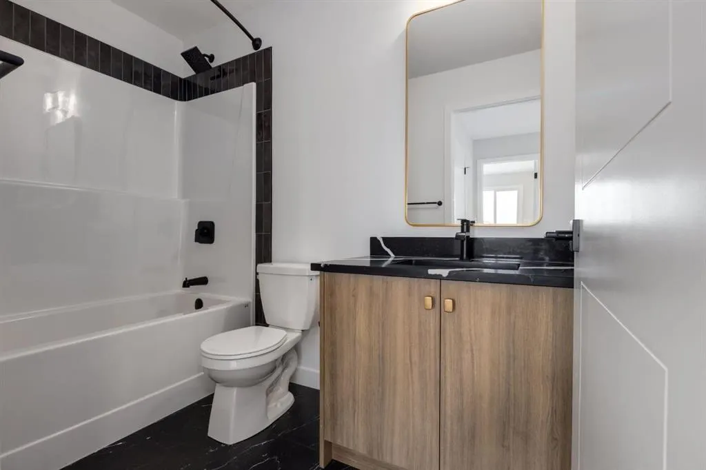 307 Sora Terrace SE