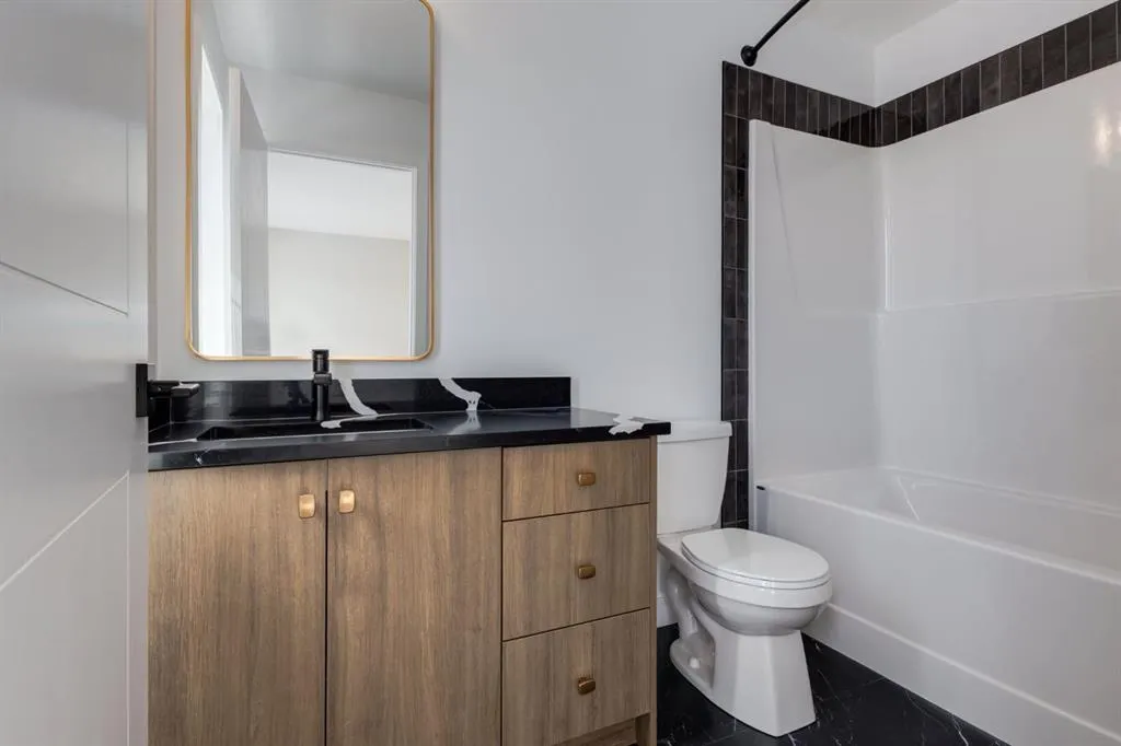 307 Sora Terrace SE