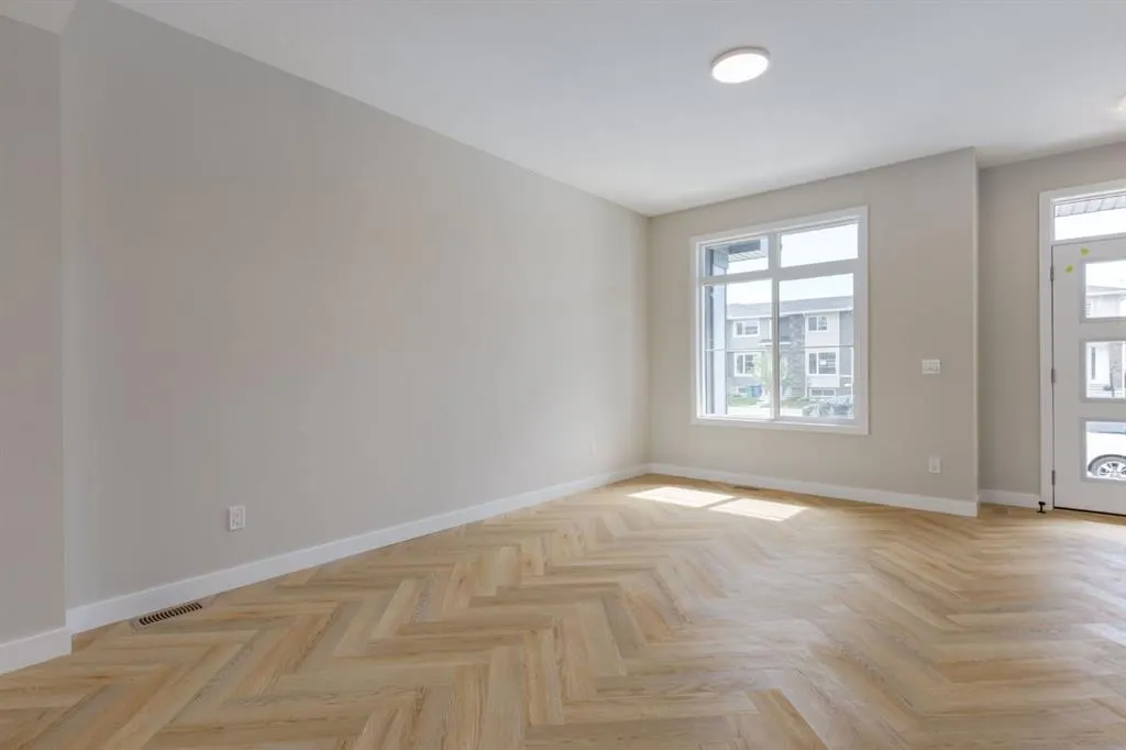 307 Sora Terrace SE