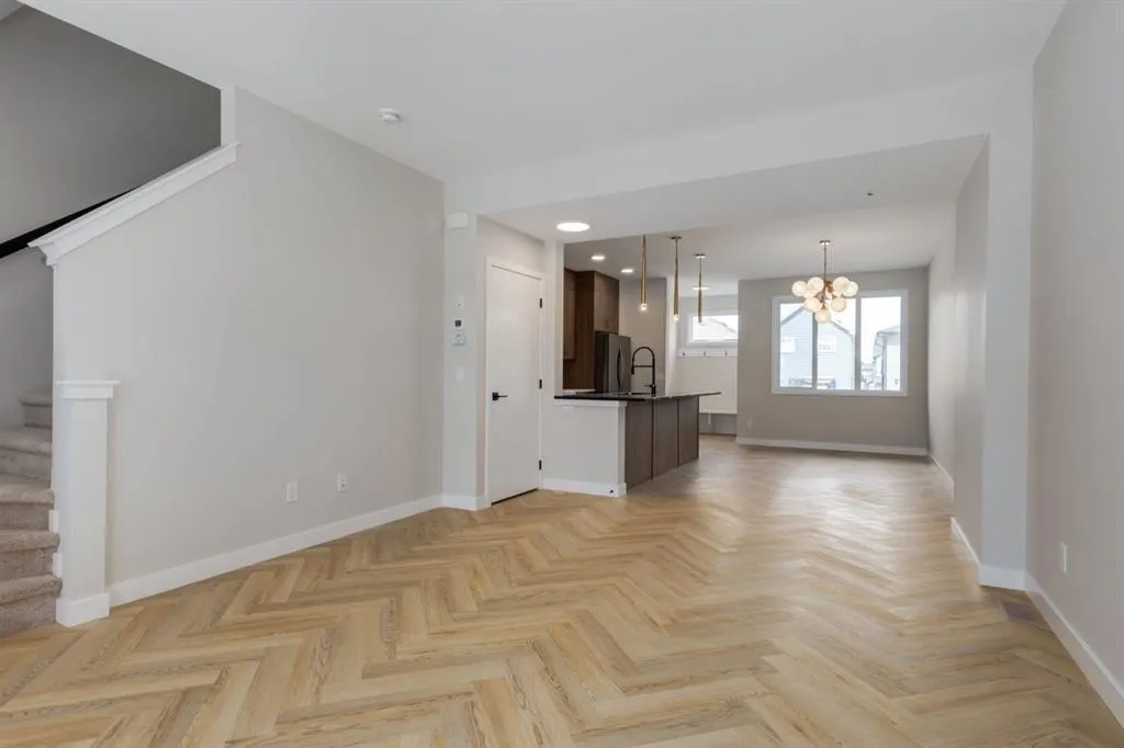 307 Sora Terrace SE
