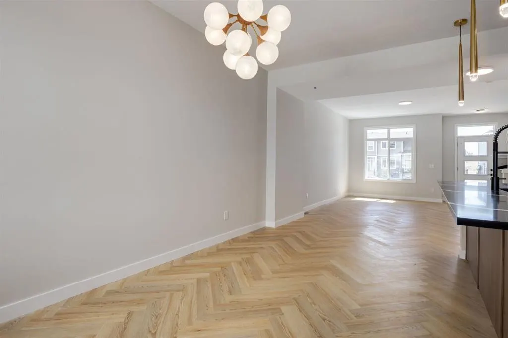 307 Sora Terrace SE