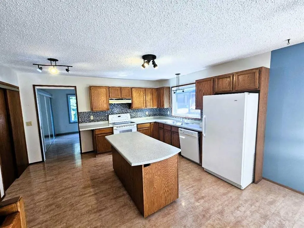 262065 Twp RD 422, #8
