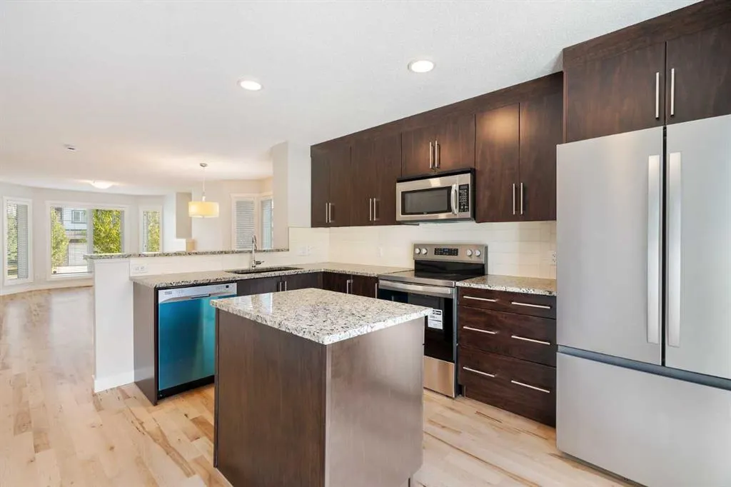 119 Aspen Hills Drive SW