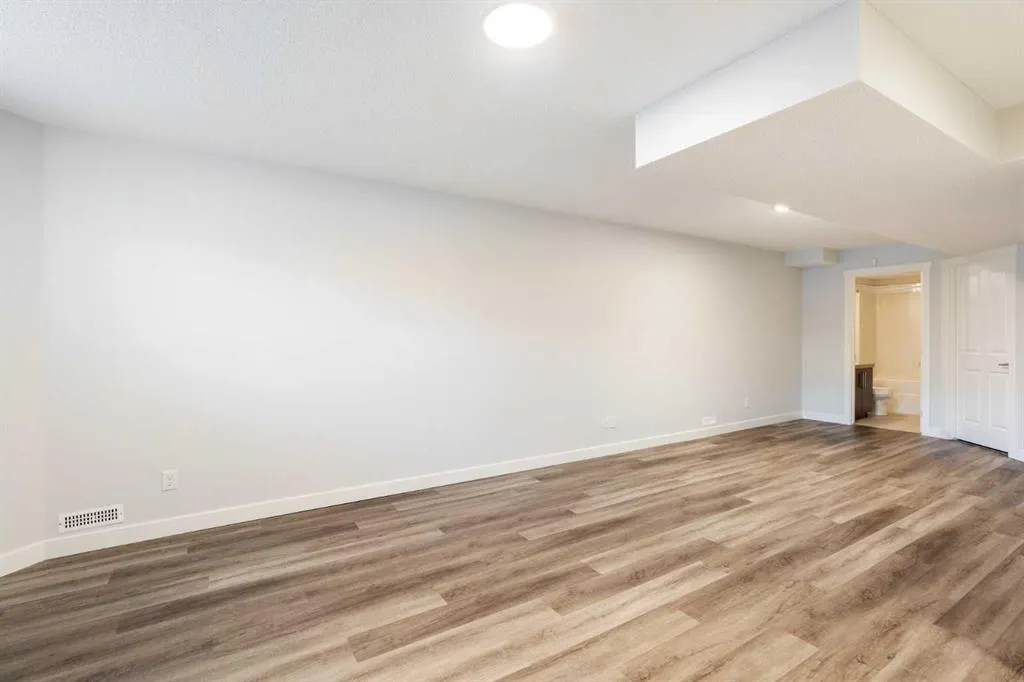 119 Aspen Hills Drive SW