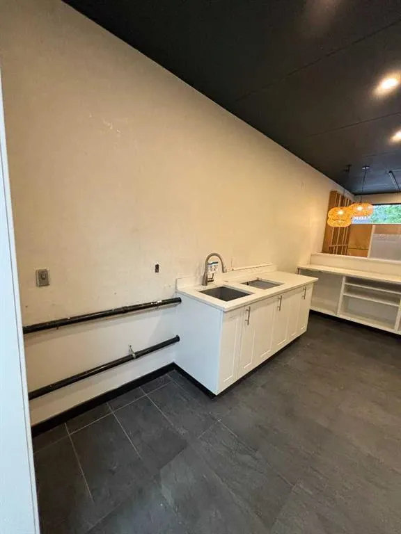 1015 Centre Street NW, #18