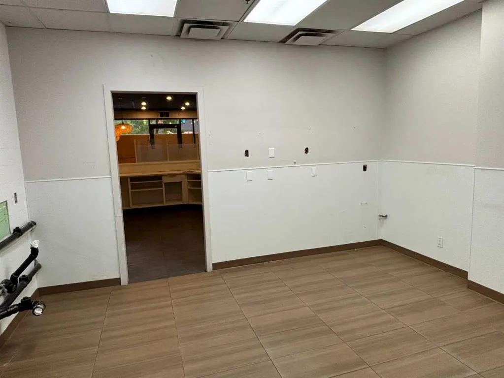 1015 Centre Street NW, #18