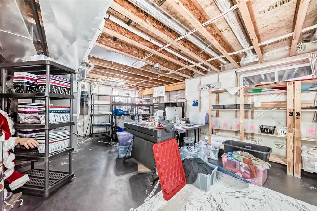 332 Ranch Close