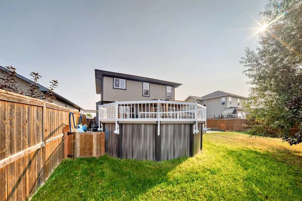 332 Ranch Close