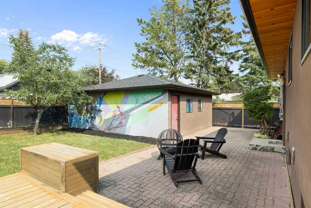 28 Glamorgan Drive SW