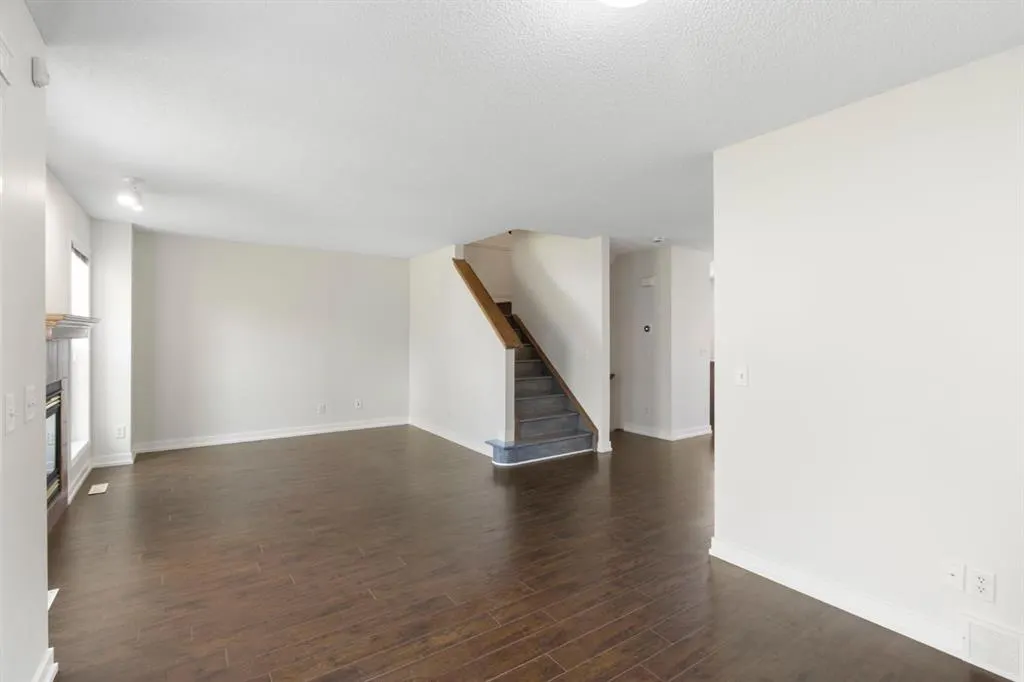 144 Hidden Creek Gardens NW