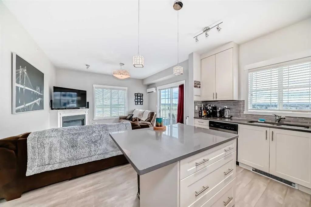 99 Copperstone Park SE, #2411