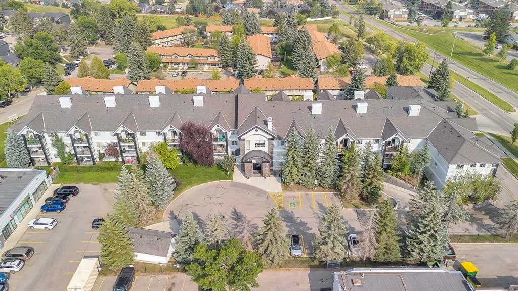 2022 Canyon Meadows Drive SE, #106