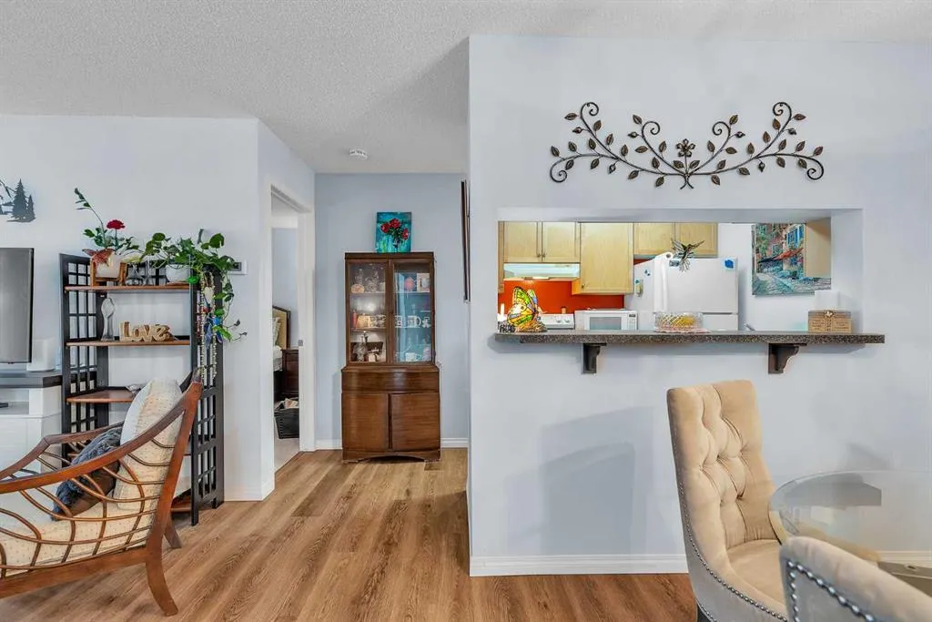 2022 Canyon Meadows Drive SE, #106