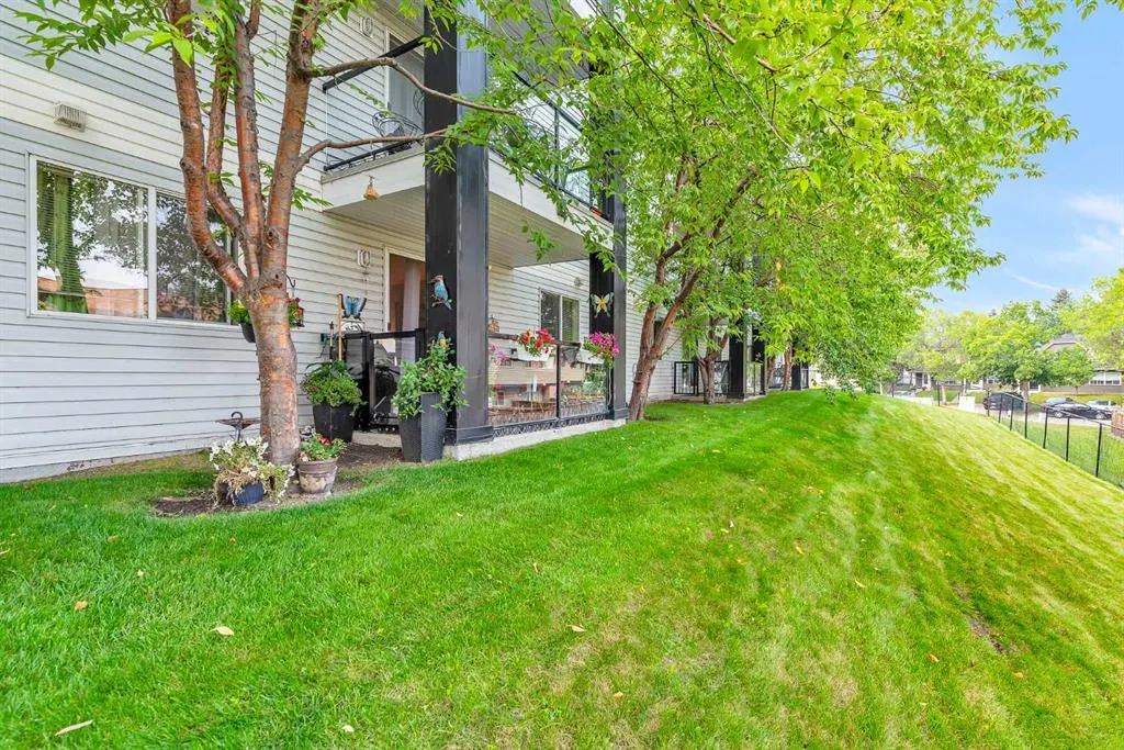 2022 Canyon Meadows Drive SE, #106