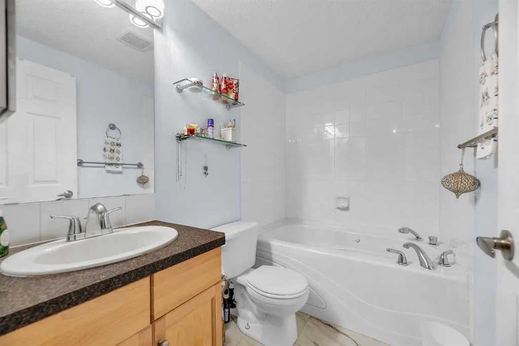2022 Canyon Meadows Drive SE, #106