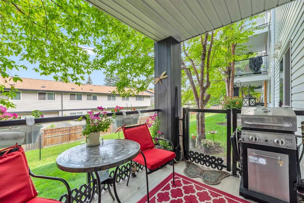 2022 Canyon Meadows Drive SE, #106