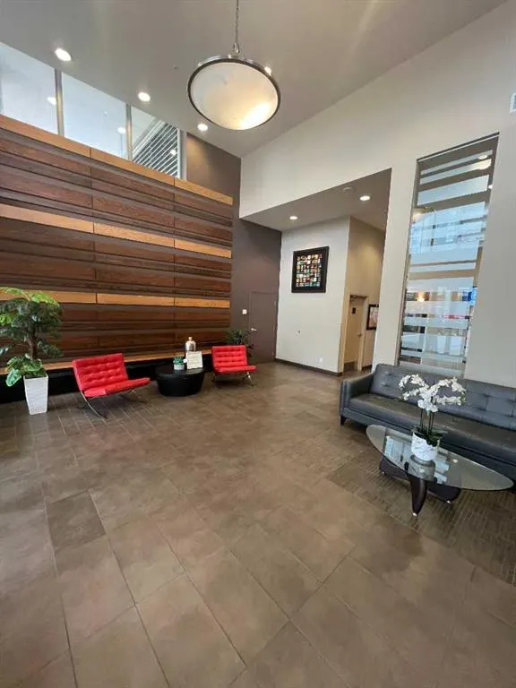 55 Spruce Place SW, #1003