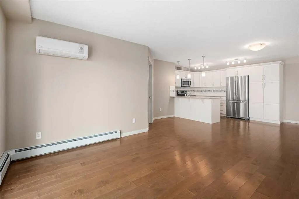 406 Cranberry Park SE, #305