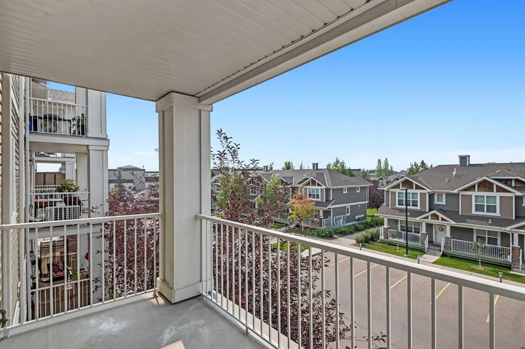 406 Cranberry Park SE, #305