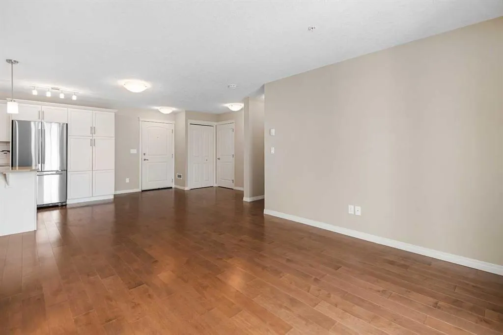 406 Cranberry Park SE, #305