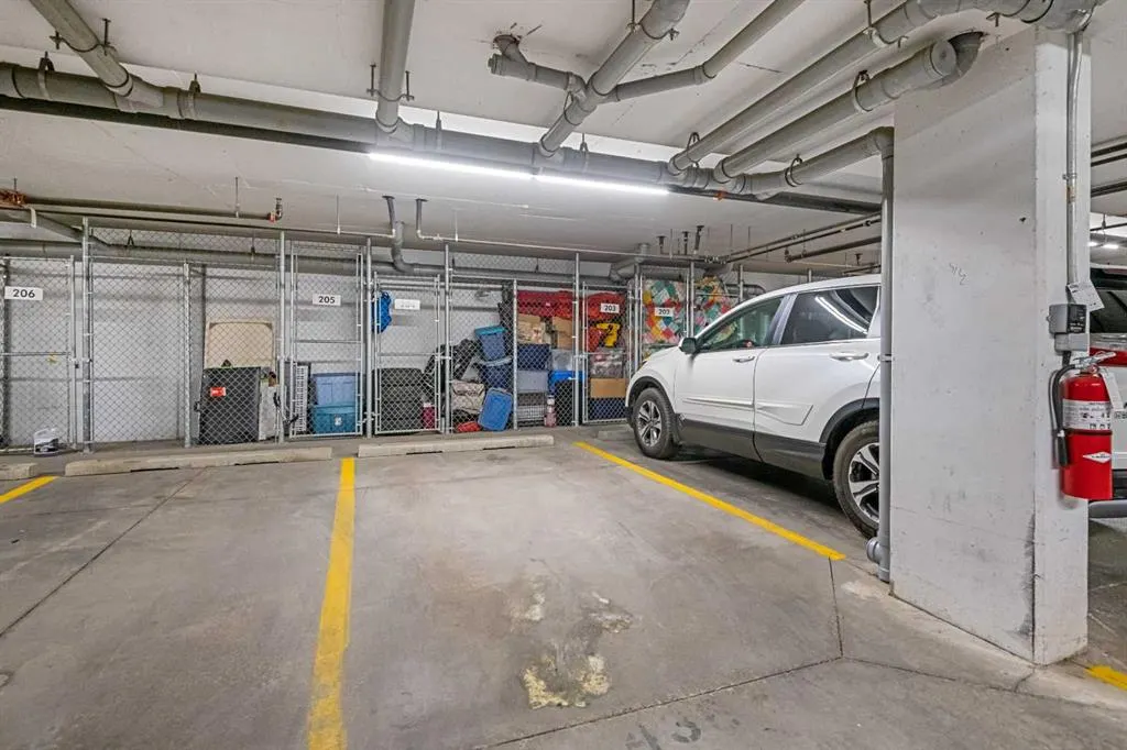 406 Cranberry Park SE, #305