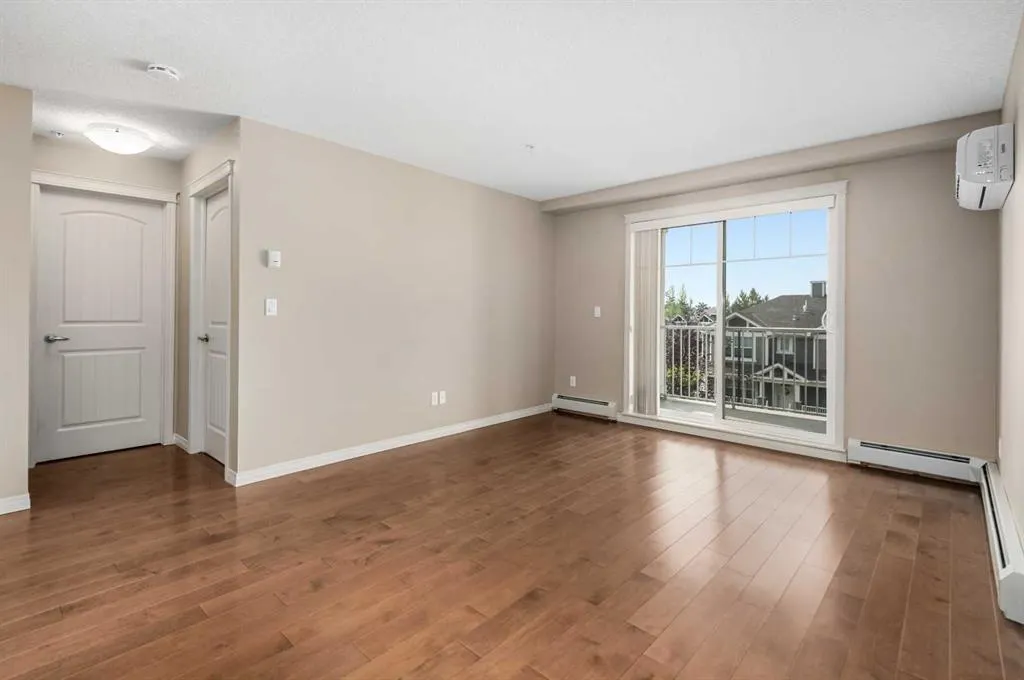 406 Cranberry Park SE, #305