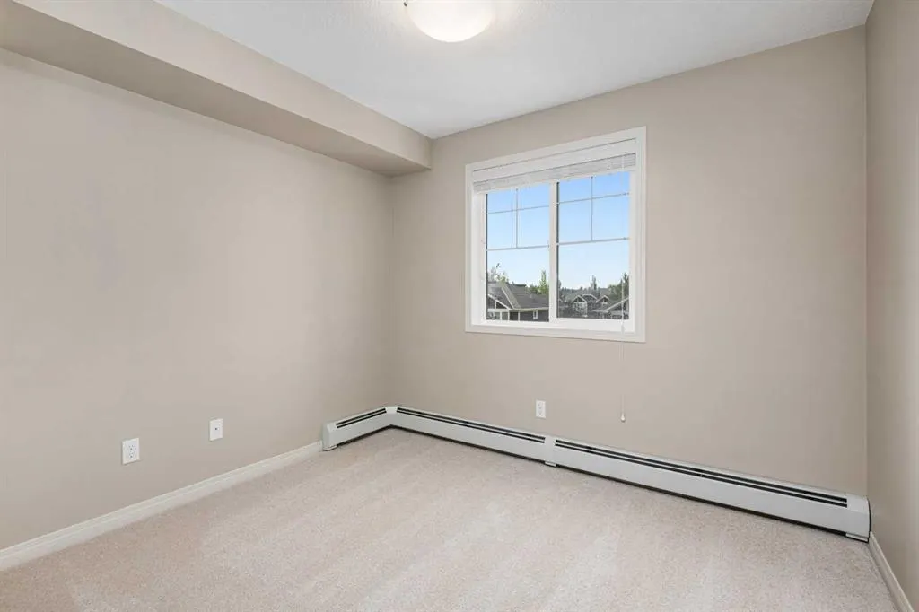 406 Cranberry Park SE, #305