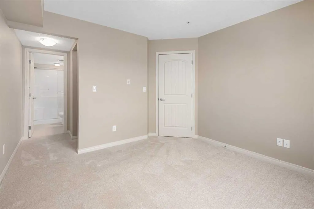 406 Cranberry Park SE, #305