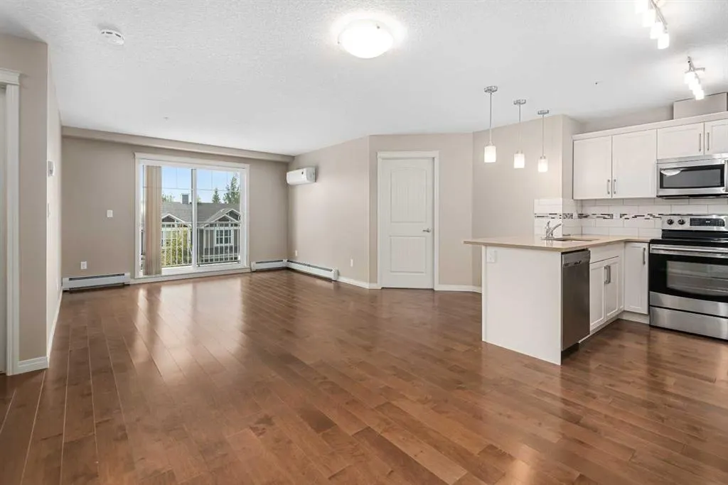 406 Cranberry Park SE, #305