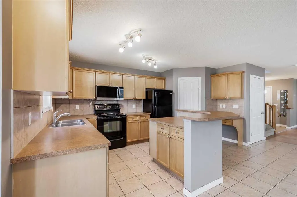 260 Covepark Rise NE