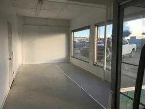8 commercial court