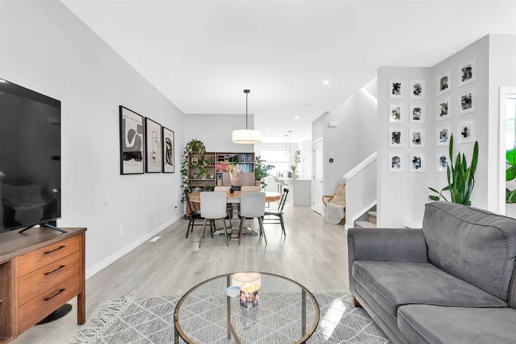 236 Chelsea Manor