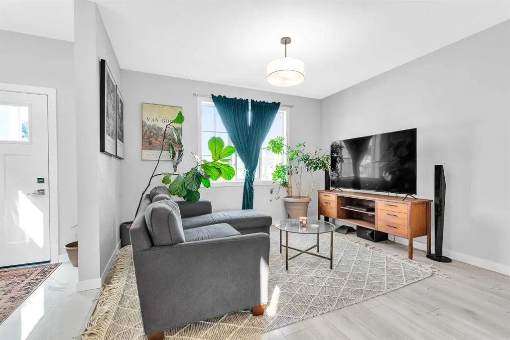236 Chelsea Manor