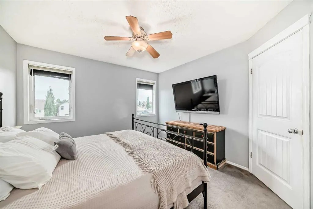 71 Tuscany Springs Rise NW