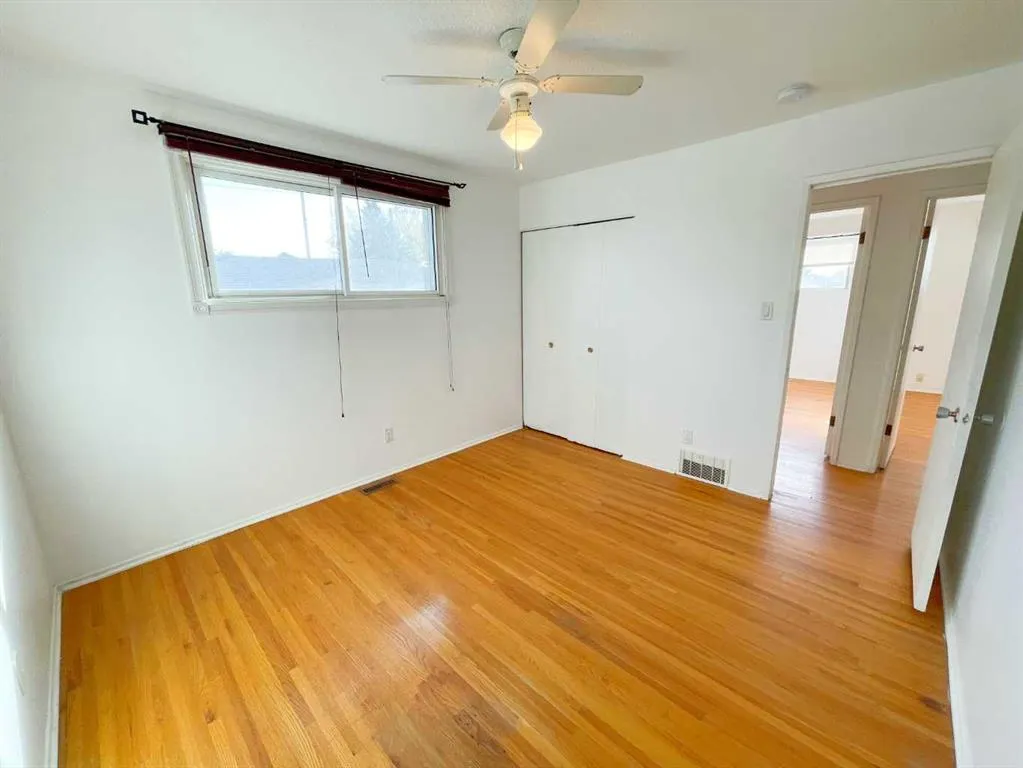 404 Whitney