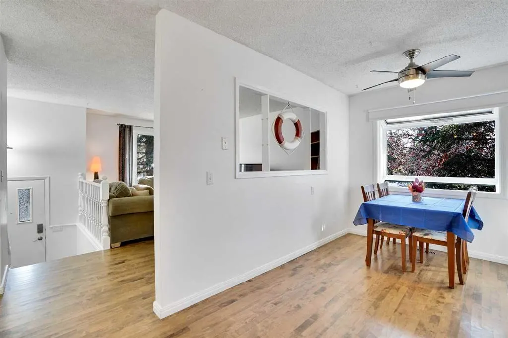 97 Alpine Crescent SE