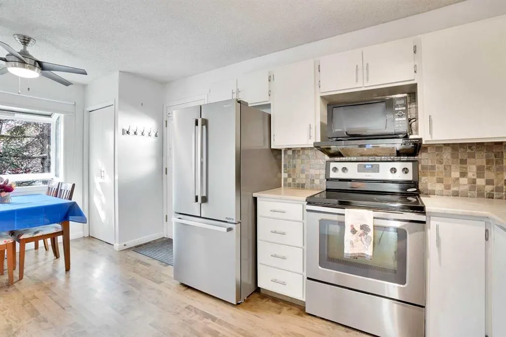 97 Alpine Crescent SE